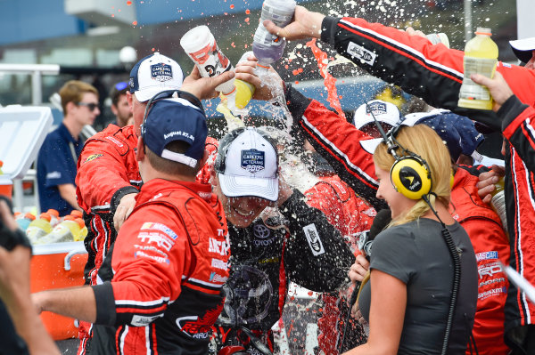 26-27 August, 2016, Brooklyn, Michigan USA
Brett Moffitt (11) celebrates after winning.
©2016, John Harrelson / LAT Photo USA 26-27 August, 2016, Brooklyn, Michigan USA
Brett Moffitt (11) celebrates after winning.
©2016, John Harrelson / LAT Photo USA