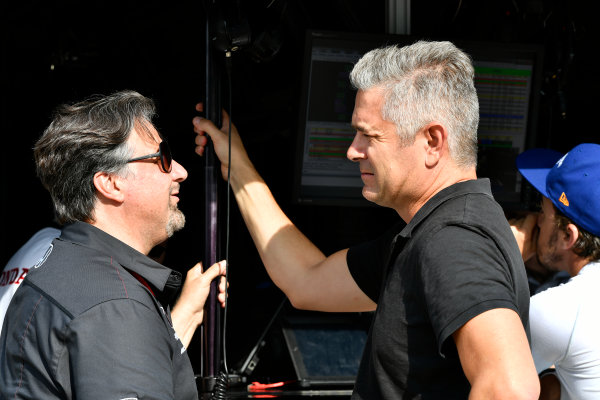 Verizon IndyCar Series
Indianapolis 500 Practice
Indianapolis Motor Speedway, Indianapolis, IN USA
Friday 19 May 2017
Michael Andretti, Gil de Ferran
World Copyright: Scott R LePage
LAT Images
ref: Digital Image lepage-170519-indy-1258 Verizon IndyCar Series
Indianapolis 500 Practice
Indianapolis Motor Speedway, Indianapolis, IN USA
Friday 19 May 2017
Michael Andretti, Gil de Ferran
World Copyright: Scott R LePage
LAT Images
ref: Digital Image lepage-170519-indy-1258