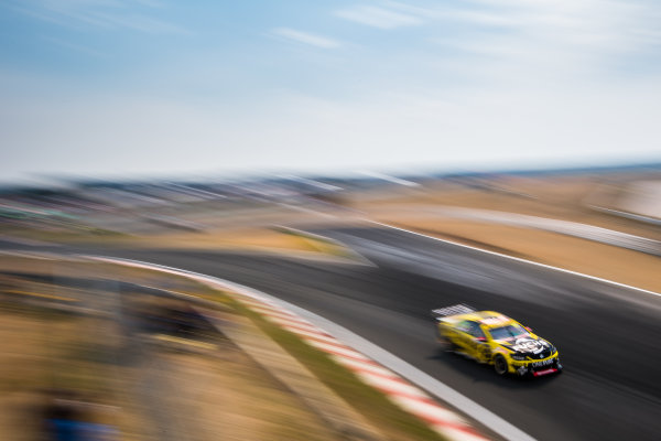 2017 Supercars Championship Round 2. 
Tasmania SuperSprint, Simmons Plains Raceway, Tasmania, Australia.
Friday April 7th to Sunday April 9th 2017.
Lee Holdsworth drives the #18 Preston Hire Racing Holden Commodore VF.
World Copyright: Daniel Kalisz/LAT Images
Ref: Digital Image 070417_VASCR2_DKIMG_0434.JPG